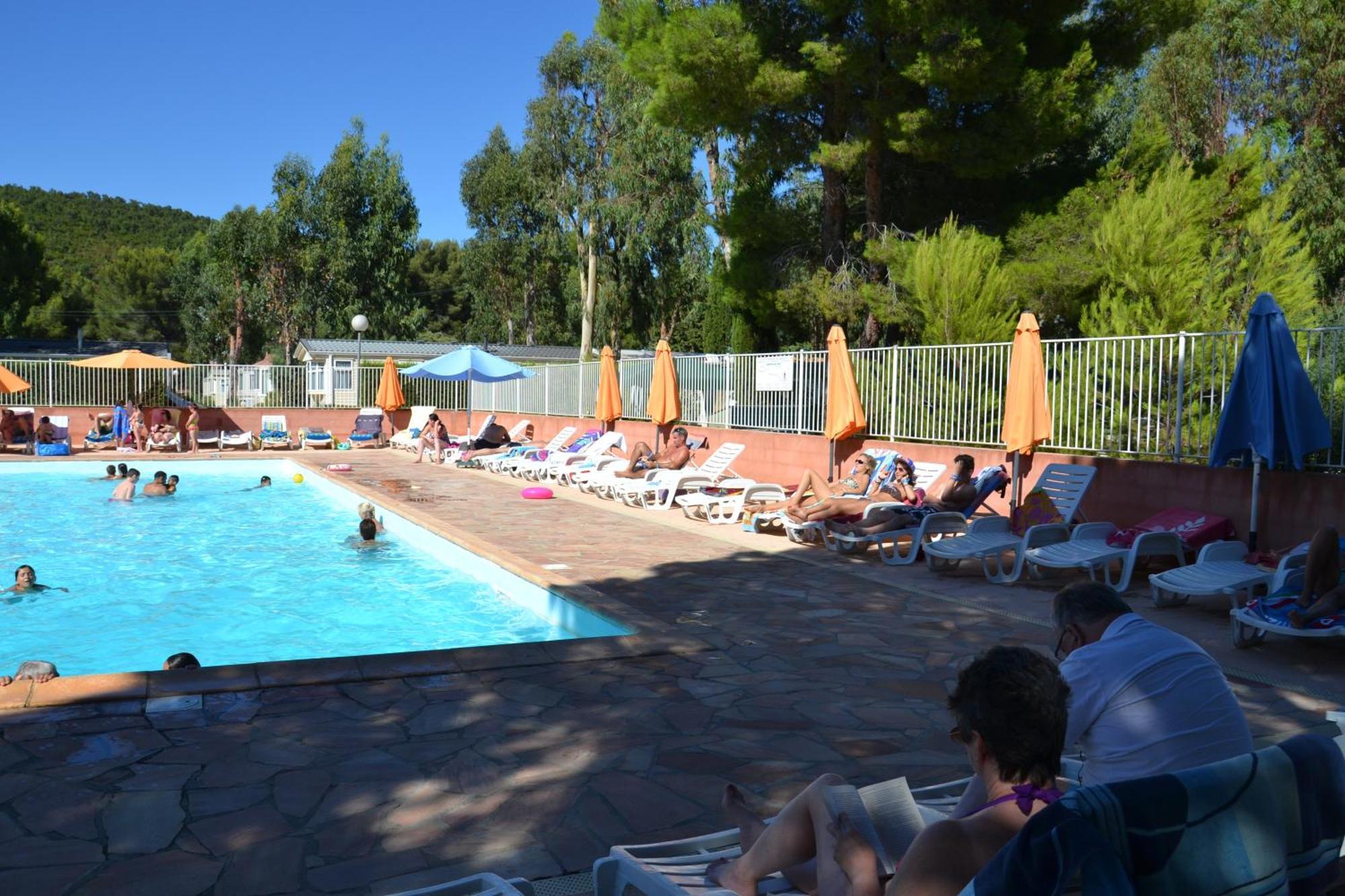Camping Parc Valrose La Londe-les-Maures Exterior foto