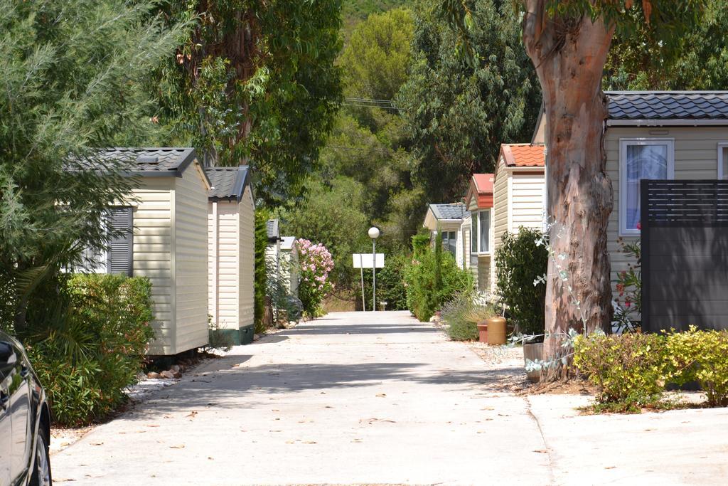 Camping Parc Valrose La Londe-les-Maures Exterior foto