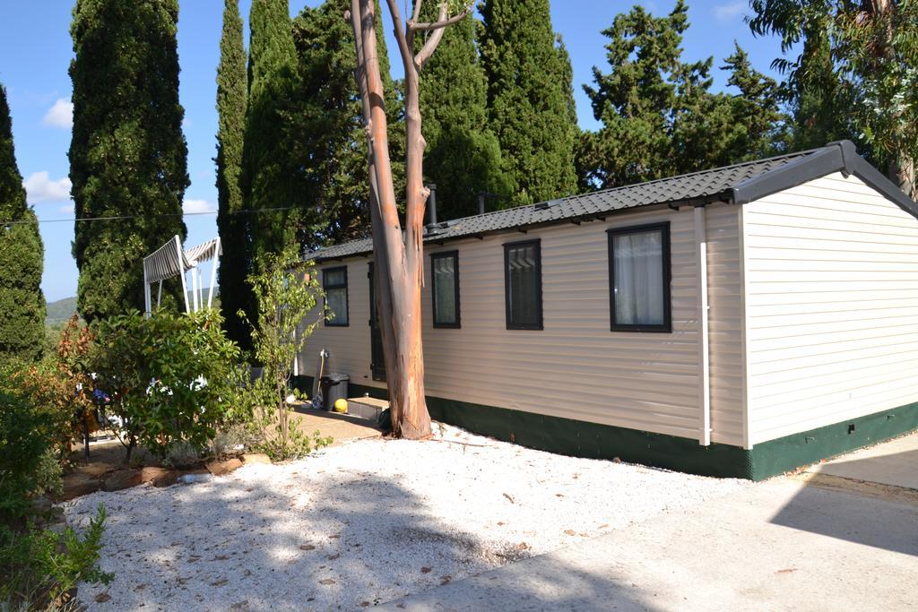 Camping Parc Valrose La Londe-les-Maures Exterior foto