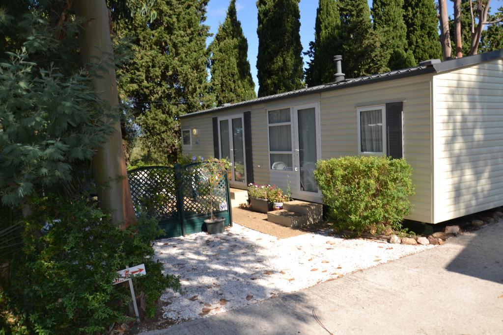 Camping Parc Valrose La Londe-les-Maures Exterior foto